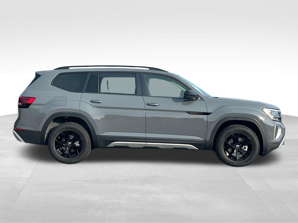 new 2025 Volkswagen Atlas car, priced at $42,814
