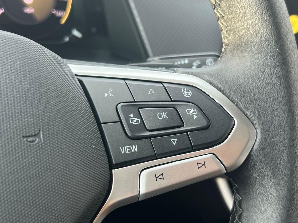 new 2025 Volkswagen Atlas car, priced at $42,814