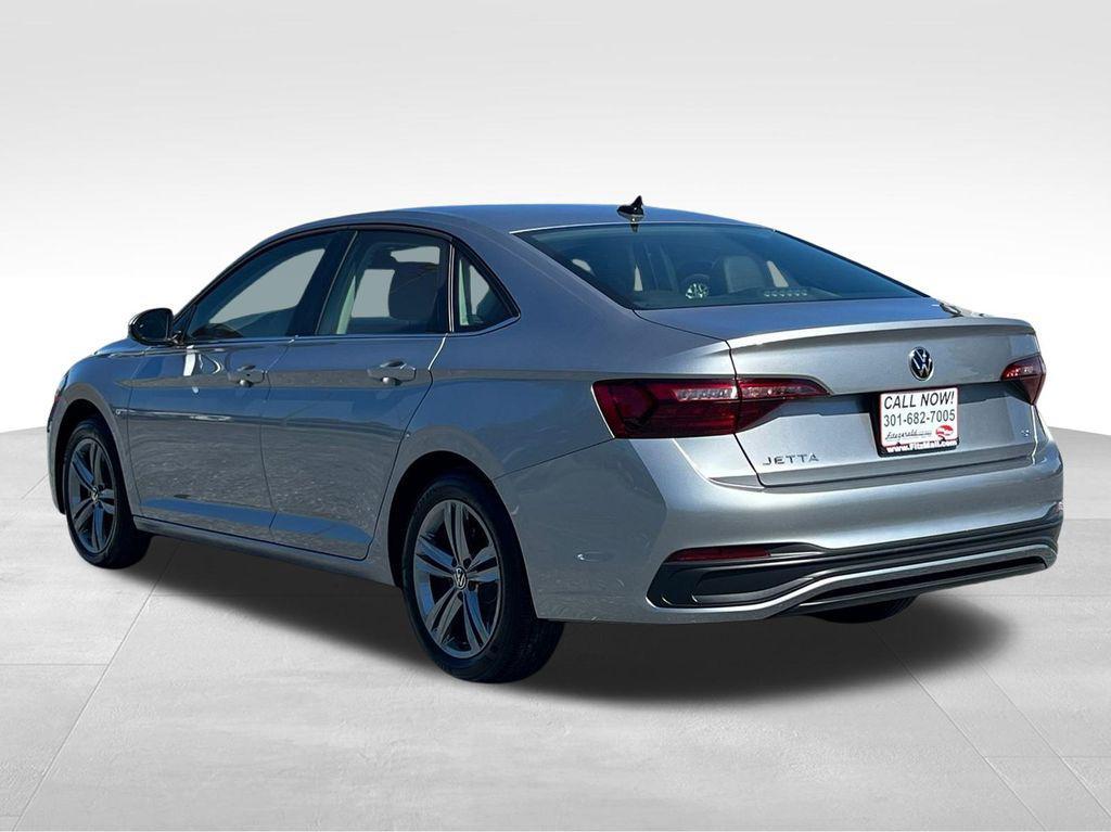 used 2024 Volkswagen Jetta car, priced at $20,995