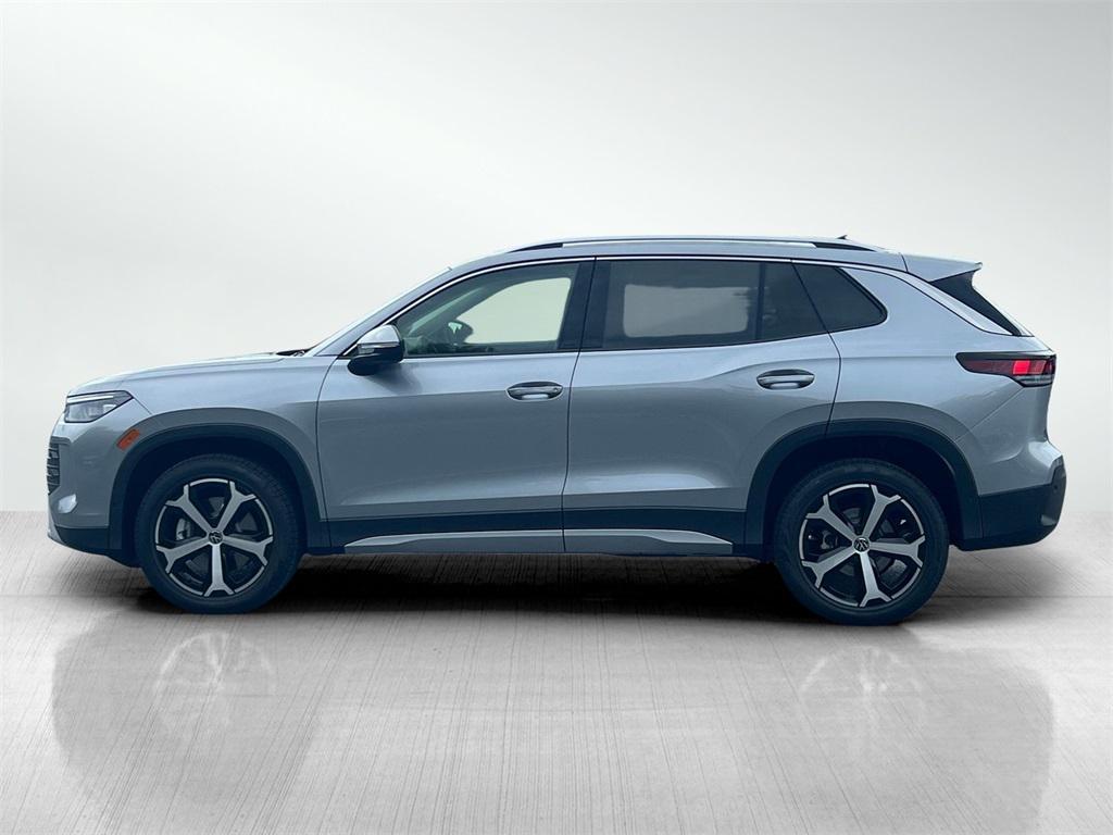 new 2025 Volkswagen Tiguan car, priced at $33,683