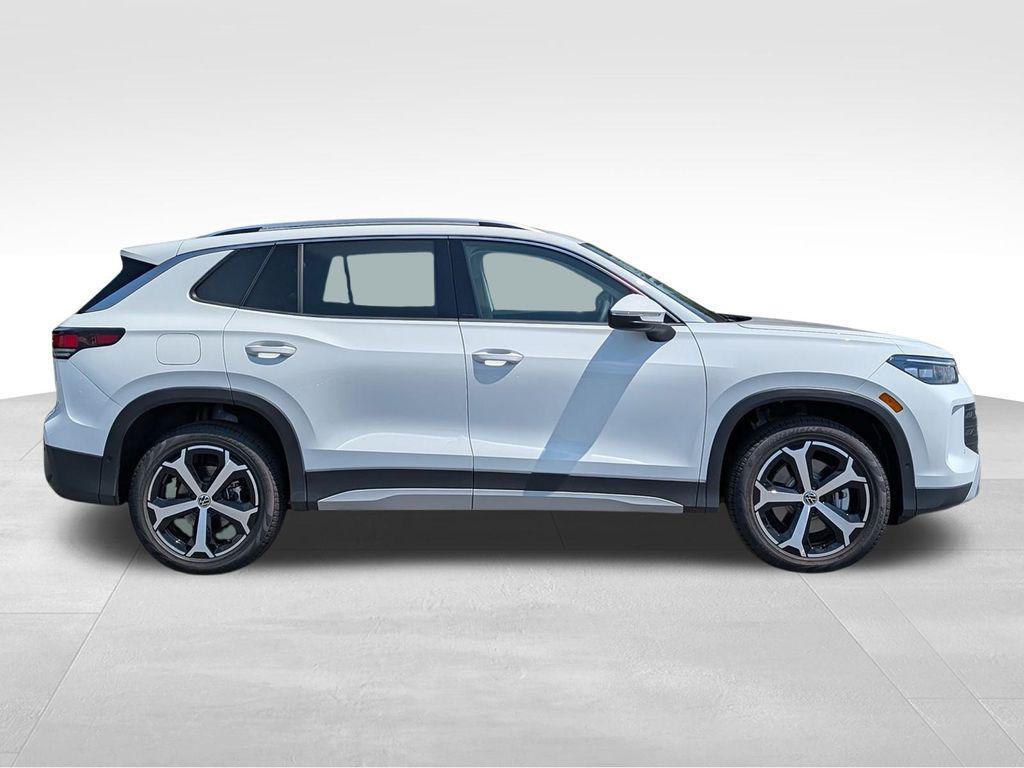 new 2025 Volkswagen Tiguan car, priced at $33,965