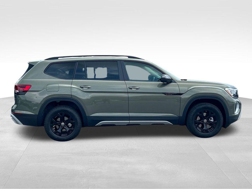 new 2025 Volkswagen Atlas car, priced at $41,779