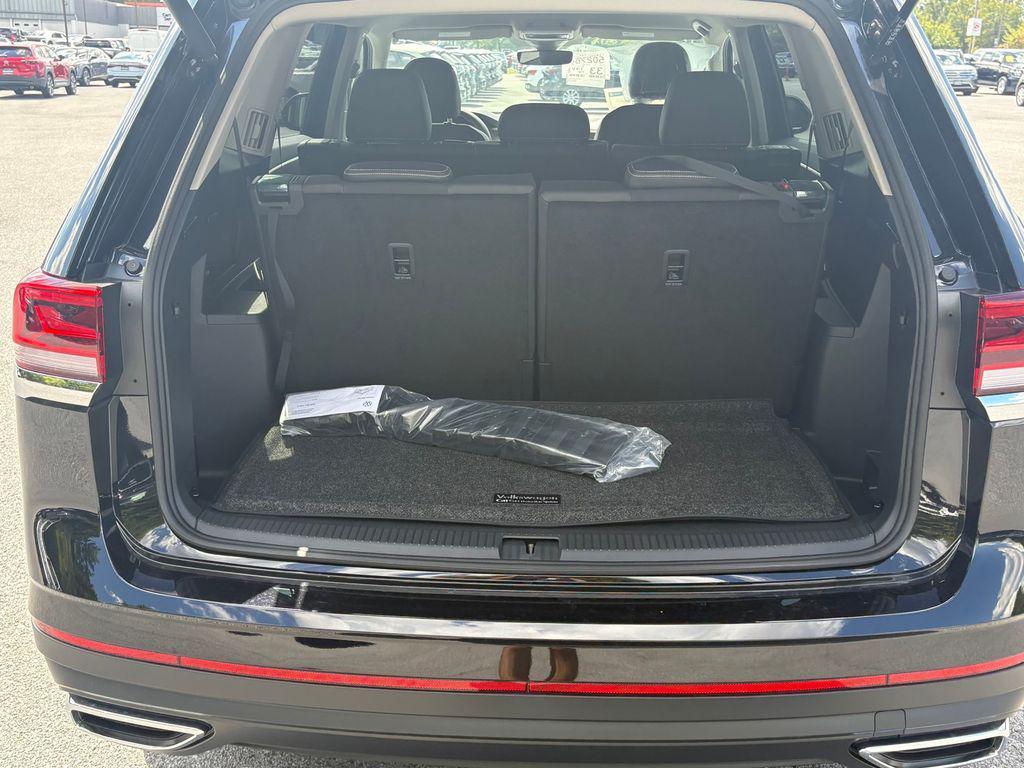 new 2026 Volkswagen Atlas car, priced at $40,875