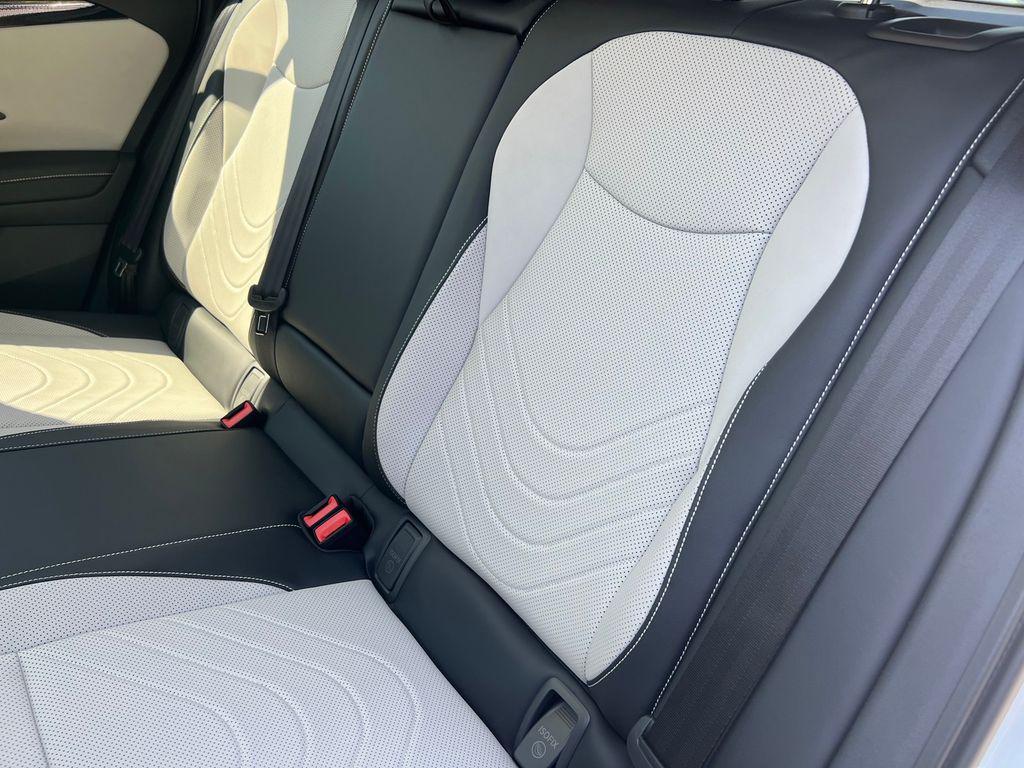 new 2025 Volkswagen Tiguan car, priced at $34,618