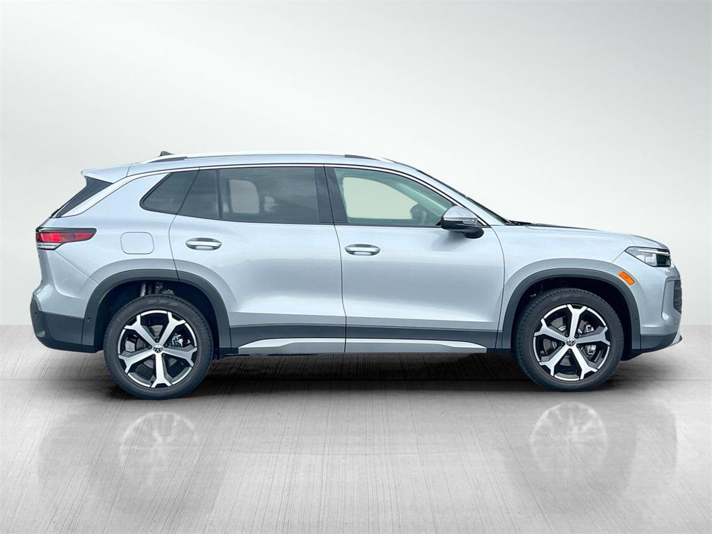 new 2025 Volkswagen Tiguan car, priced at $35,368