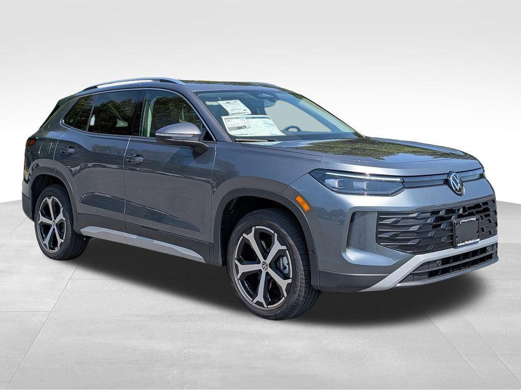 new 2025 Volkswagen Tiguan car, priced at $33,965