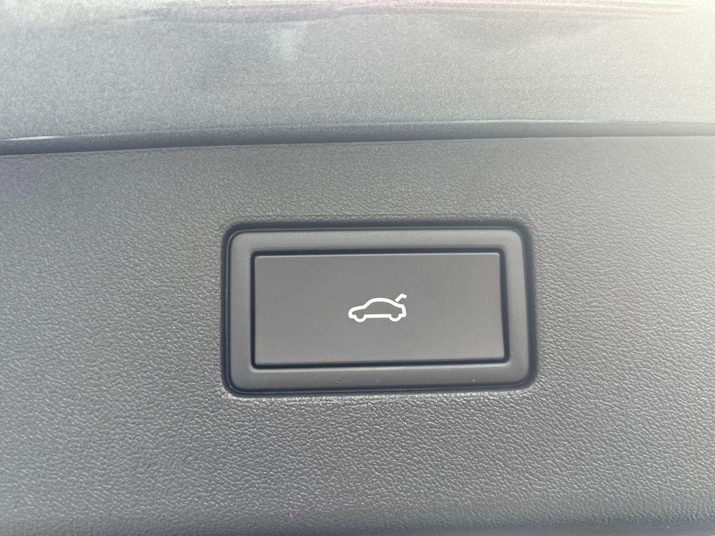 new 2025 Volkswagen Tiguan car, priced at $36,973