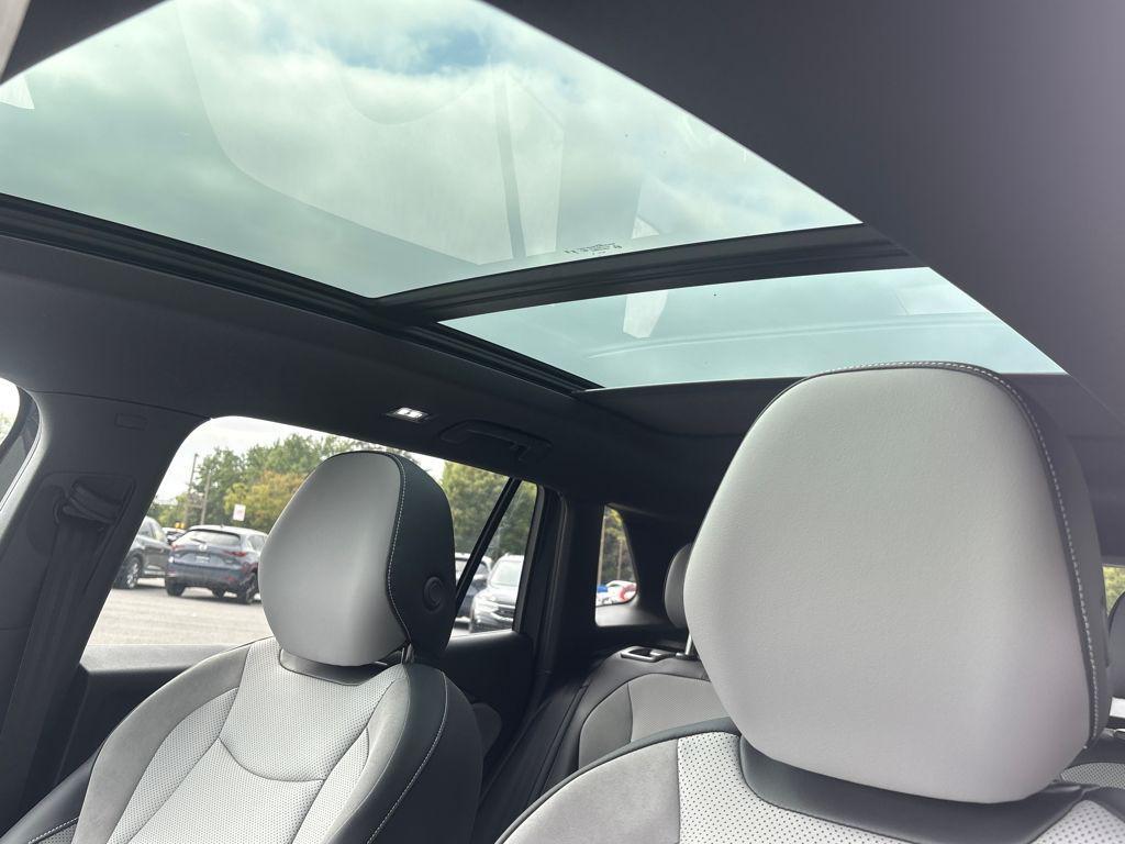 new 2025 Volkswagen Tiguan car, priced at $36,973