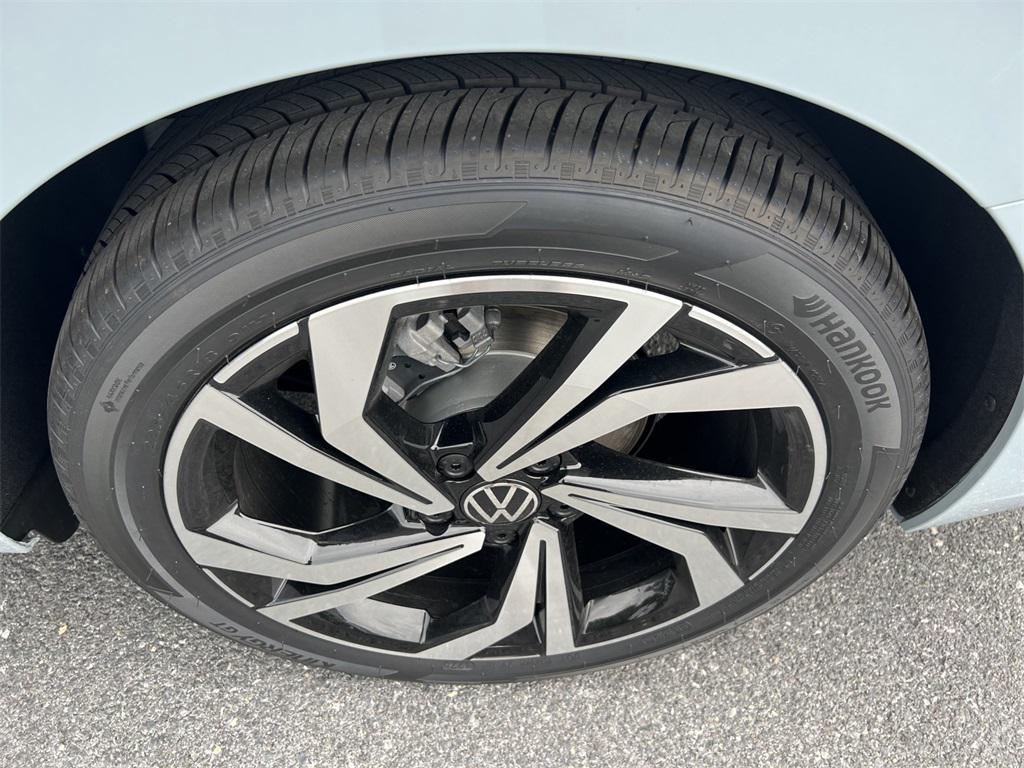 new 2025 Volkswagen Jetta car, priced at $30,189