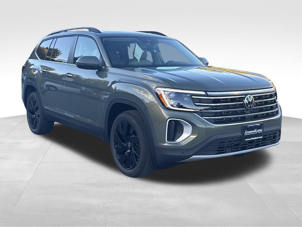 new 2026 Volkswagen Atlas car, priced at $46,692