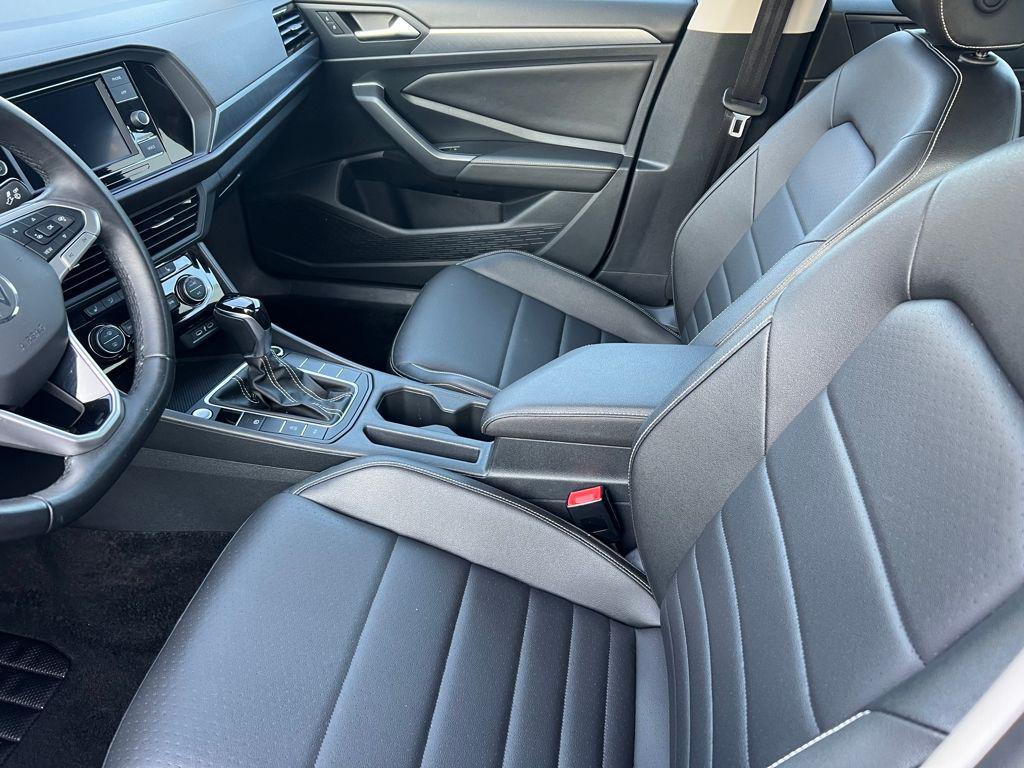 used 2024 Volkswagen Jetta car, priced at $19,995
