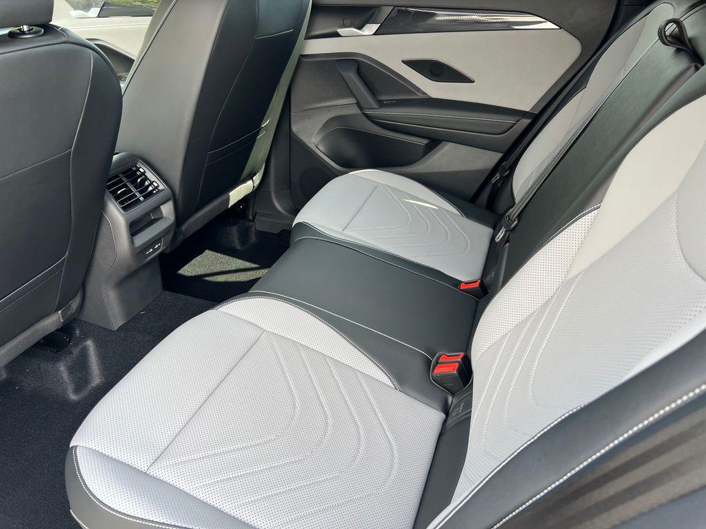 new 2025 Volkswagen Tiguan car, priced at $35,992