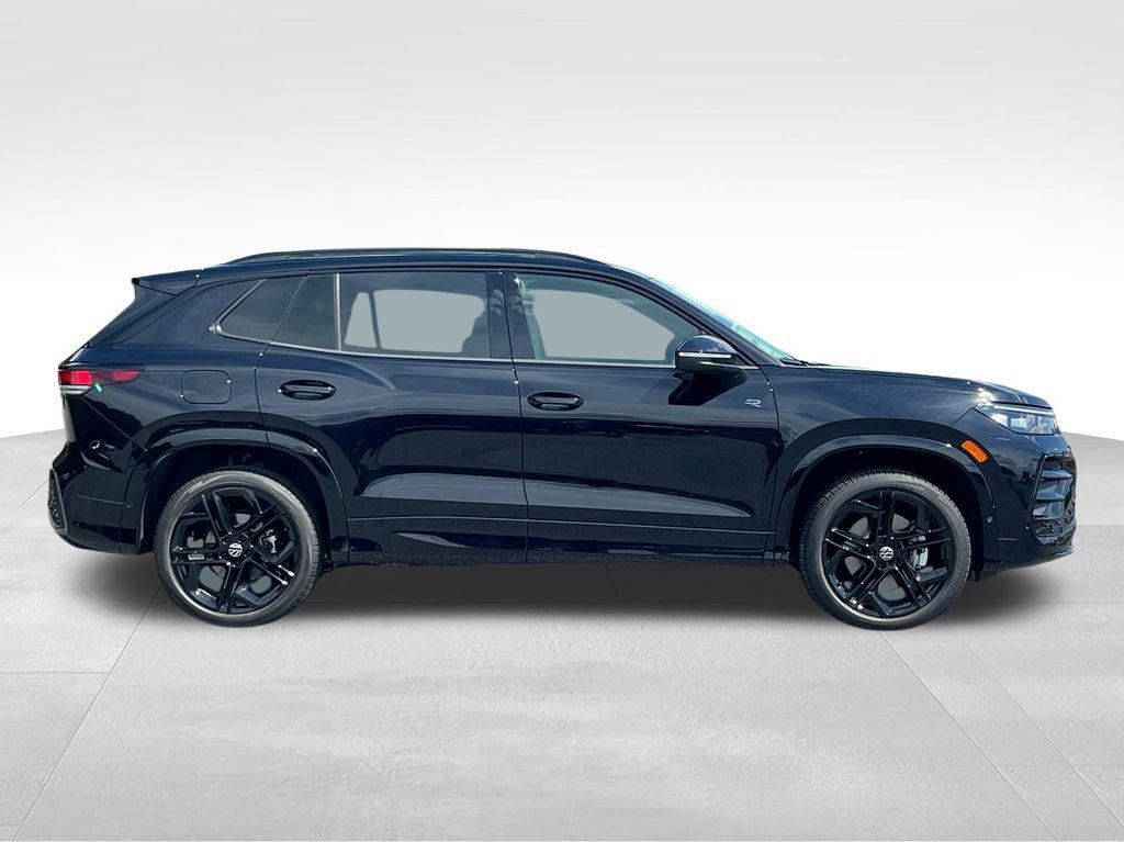 new 2025 Volkswagen Tiguan car, priced at $35,992