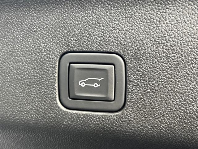 used 2023 Cadillac Escalade car, priced at $66,995