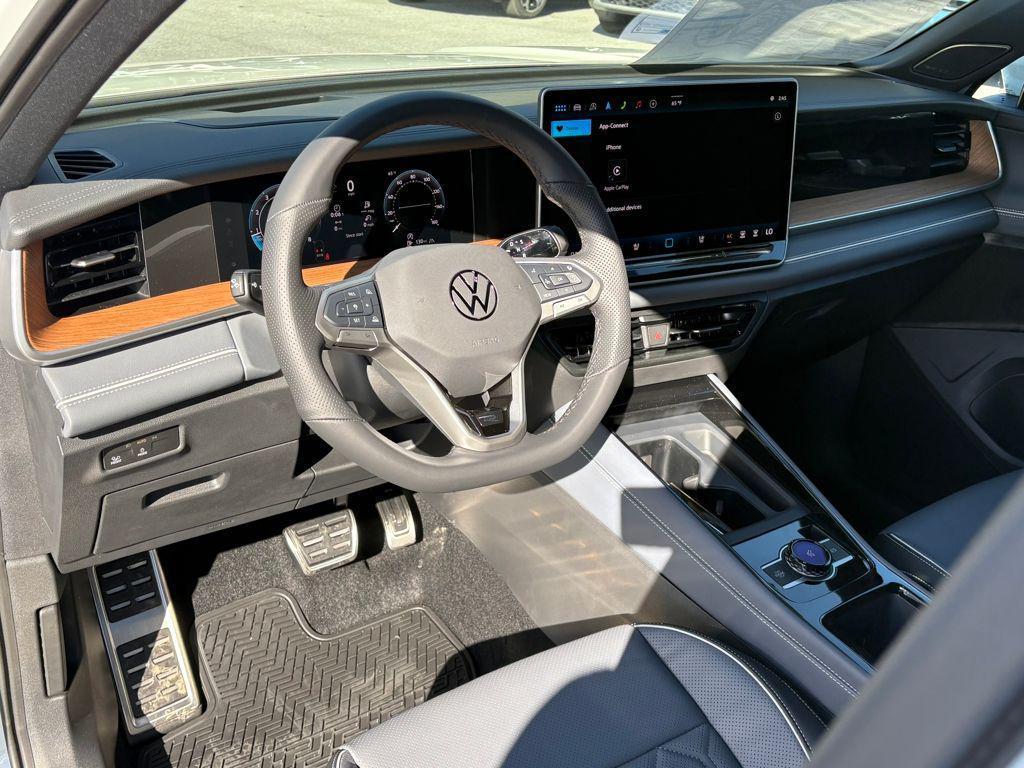 new 2026 Volkswagen Tiguan car, priced at $44,481