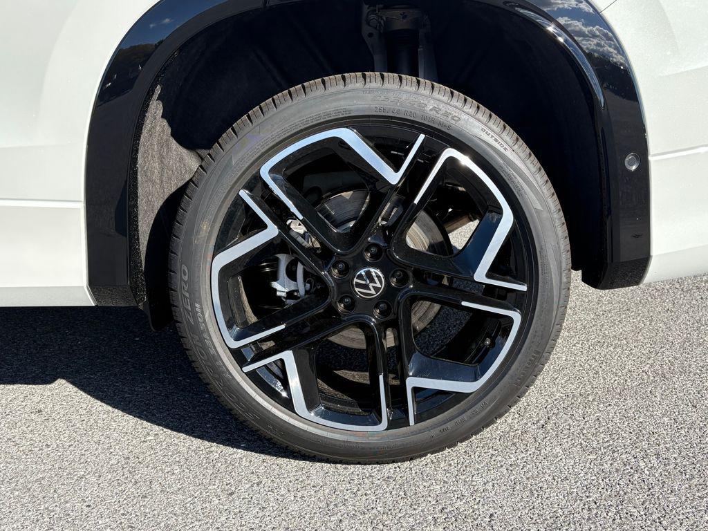 new 2026 Volkswagen Tiguan car, priced at $44,481