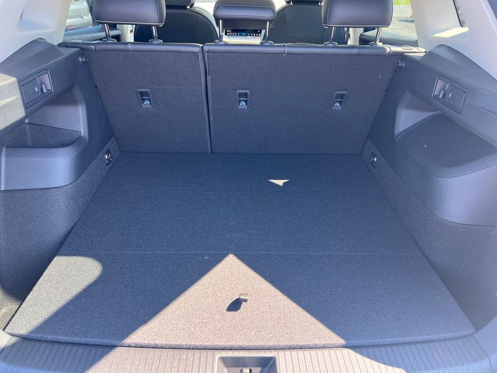 new 2025 Volkswagen Tiguan car, priced at $35,138