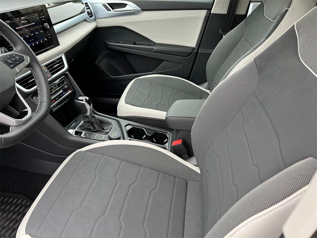 new 2025 Volkswagen Taos car, priced at $32,081
