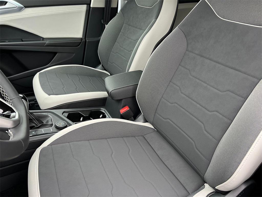 new 2025 Volkswagen Taos car, priced at $32,081