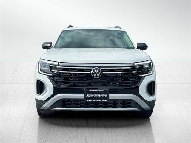 new 2025 Volkswagen Atlas car, priced at $43,579