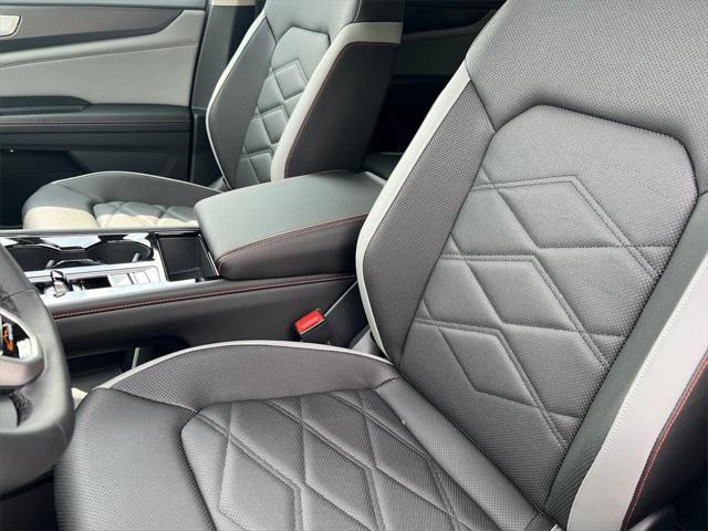 new 2025 Volkswagen Atlas car, priced at $43,579
