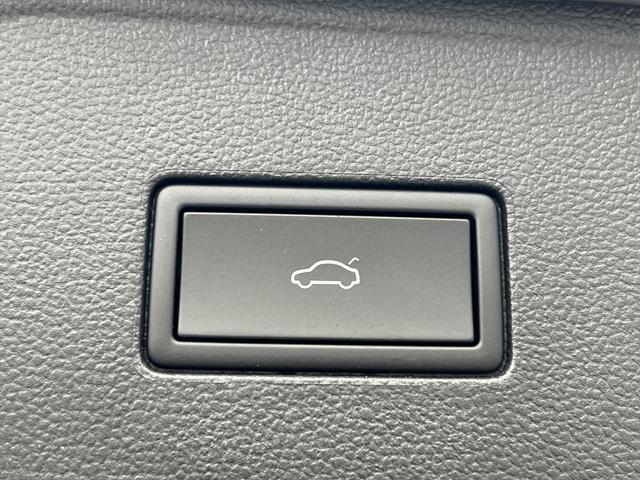 new 2025 Volkswagen Atlas car, priced at $44,614