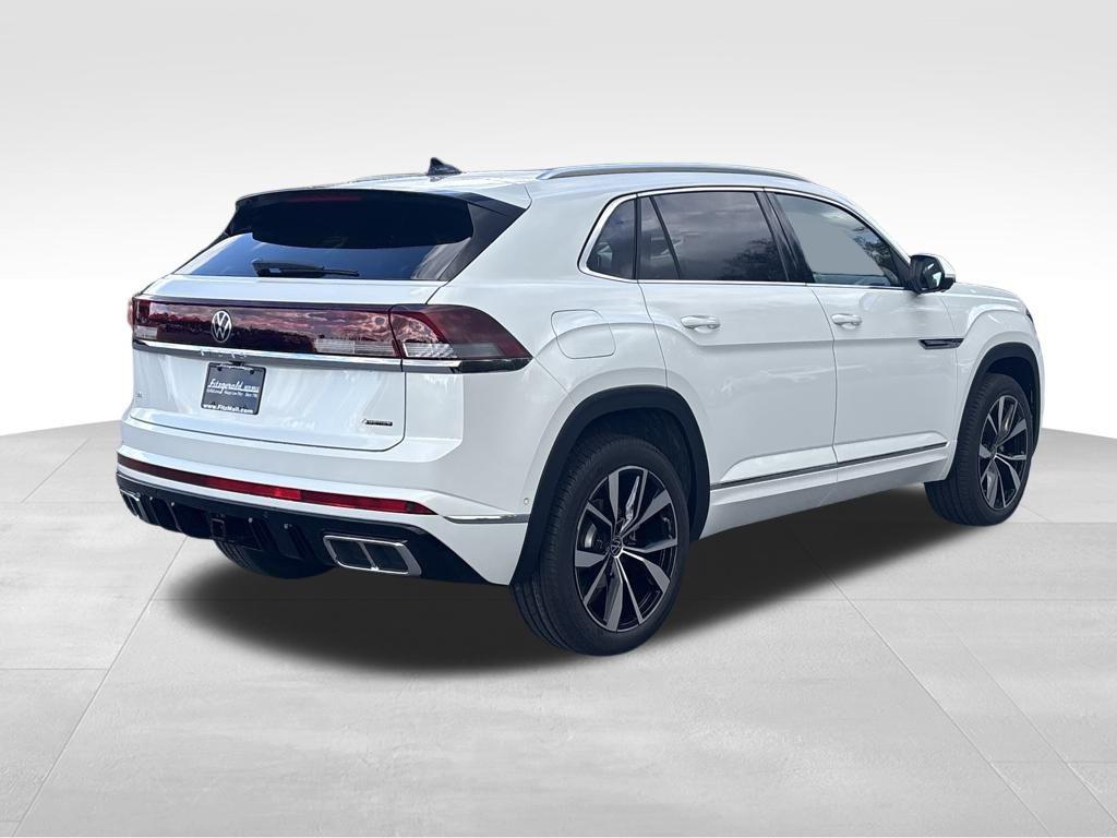 new 2026 Volkswagen Atlas Cross Sport car, priced at $53,811