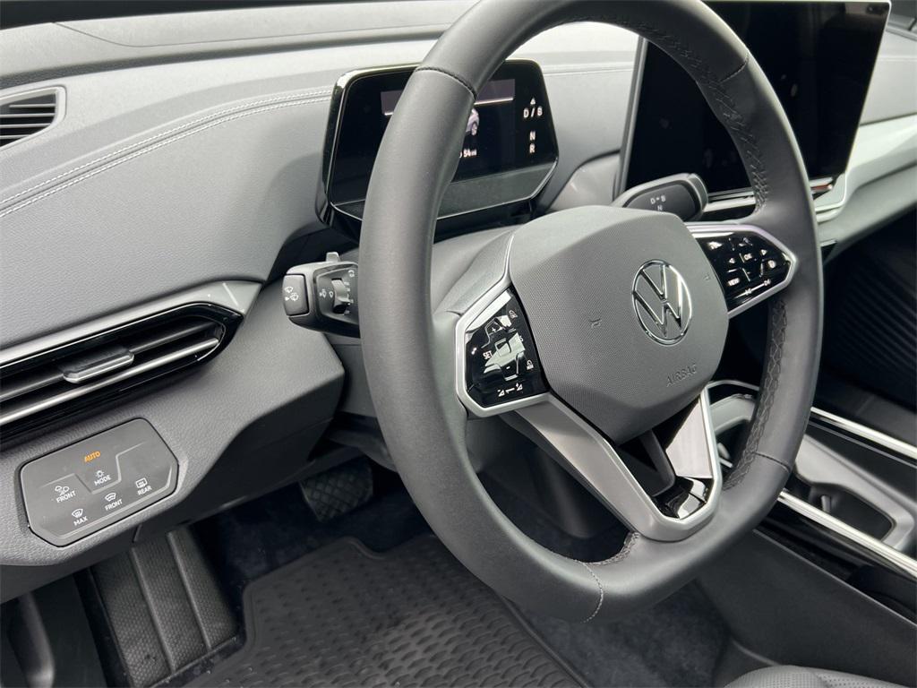 new 2025 Volkswagen ID.4 car, priced at $49,119