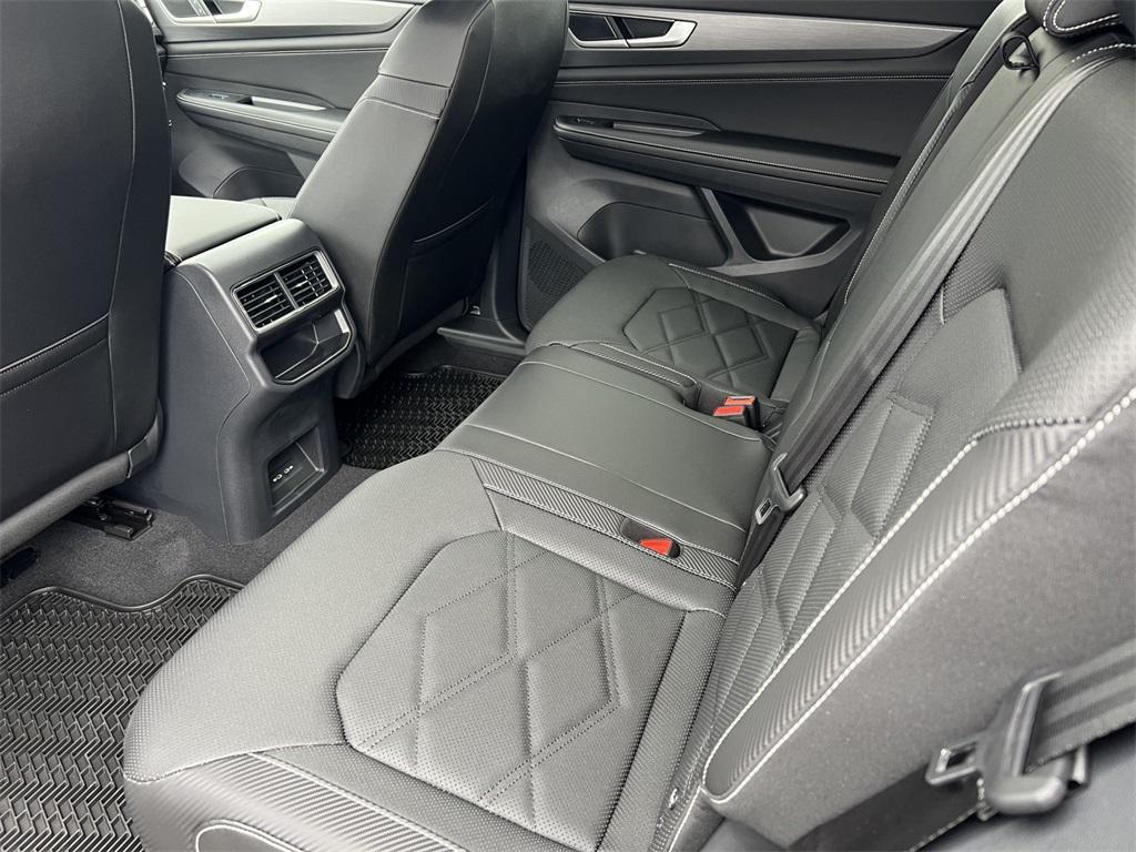 new 2025 Volkswagen Atlas Cross Sport car, priced at $37,589