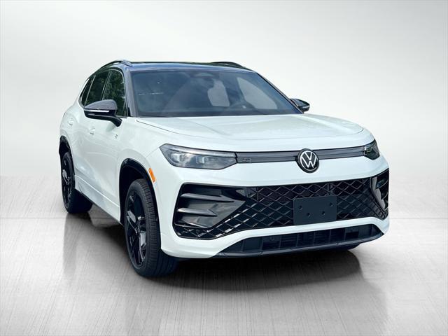 new 2025 Volkswagen Tiguan car, priced at $38,309