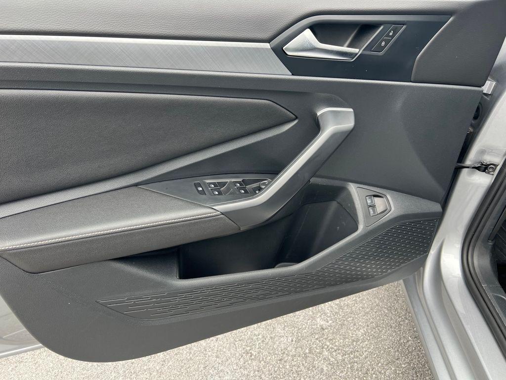 used 2024 Volkswagen Jetta car, priced at $19,795