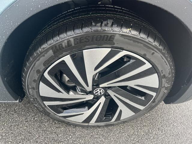 new 2025 Volkswagen ID.4 car, priced at $49,215