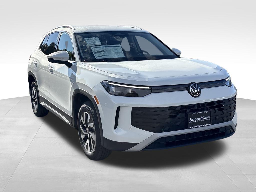 new 2026 Volkswagen Tiguan car, priced at $33,295