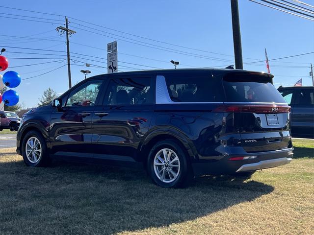 used 2024 Kia Carnival car, priced at $31,995