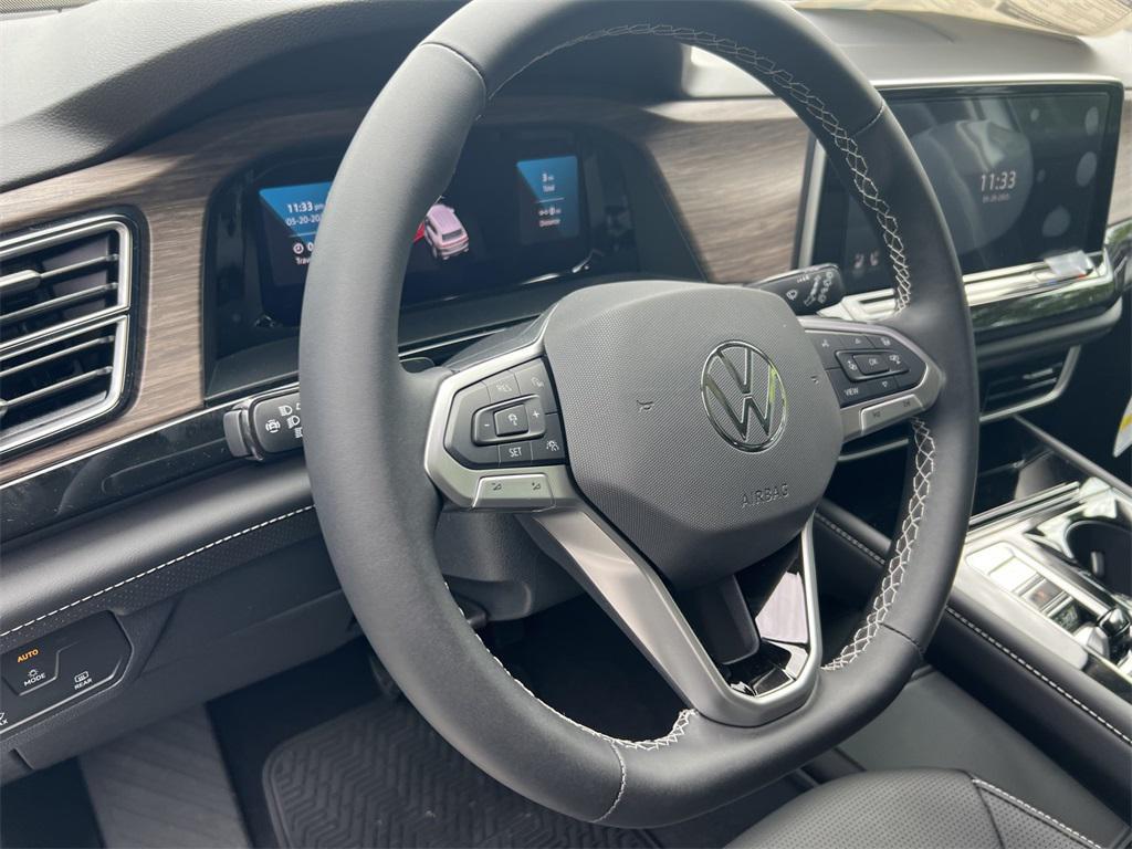 new 2025 Volkswagen Atlas car, priced at $46,109