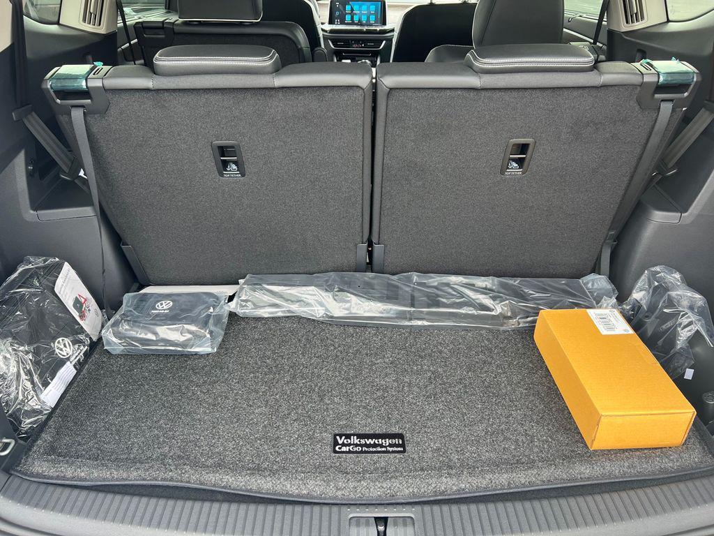 new 2025 Volkswagen Atlas car, priced at $43,109