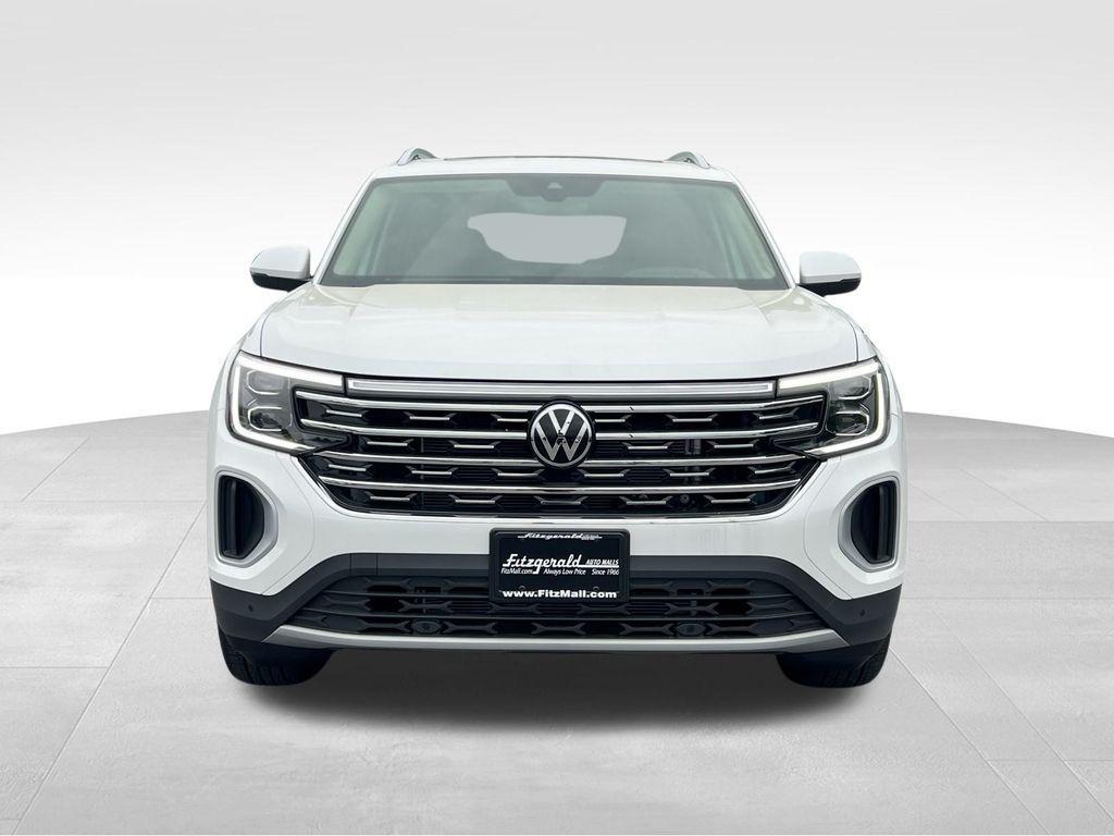 new 2025 Volkswagen Atlas car, priced at $43,109