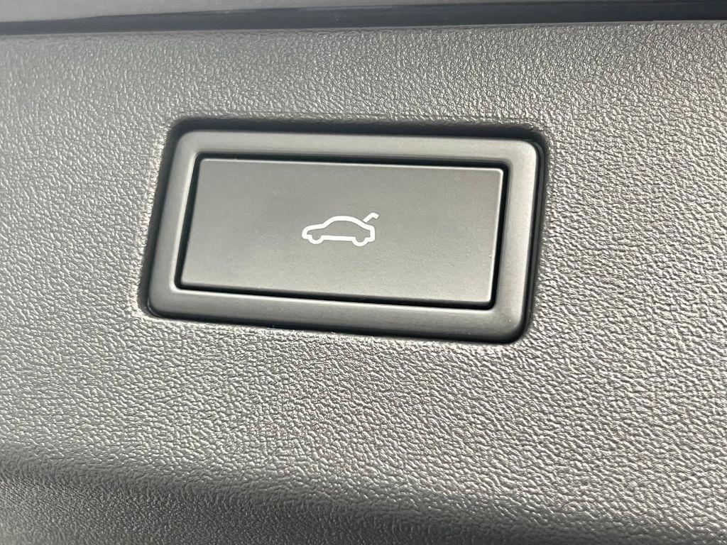 new 2025 Volkswagen Tiguan car, priced at $32,933