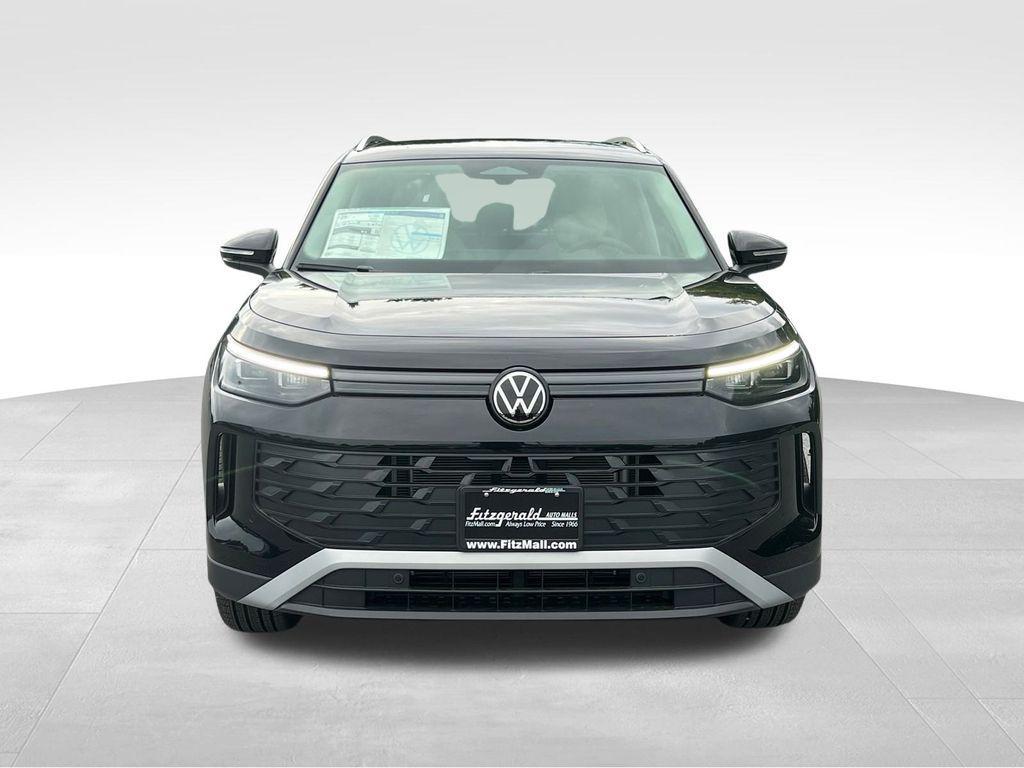 new 2025 Volkswagen Tiguan car, priced at $32,933