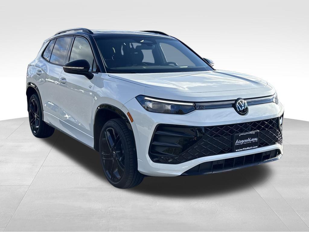 new 2025 Volkswagen Tiguan car, priced at $37,790