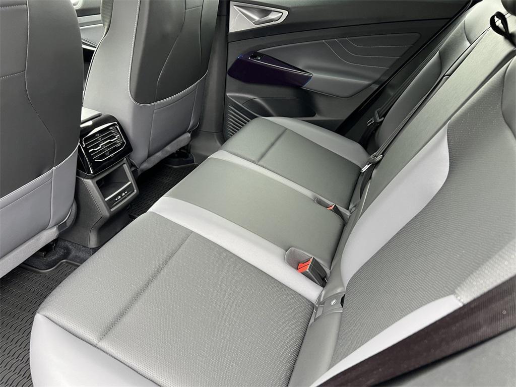 new 2025 Volkswagen ID.4 car, priced at $49,119
