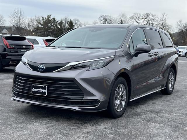 used 2024 Toyota Sienna car, priced at $40,995