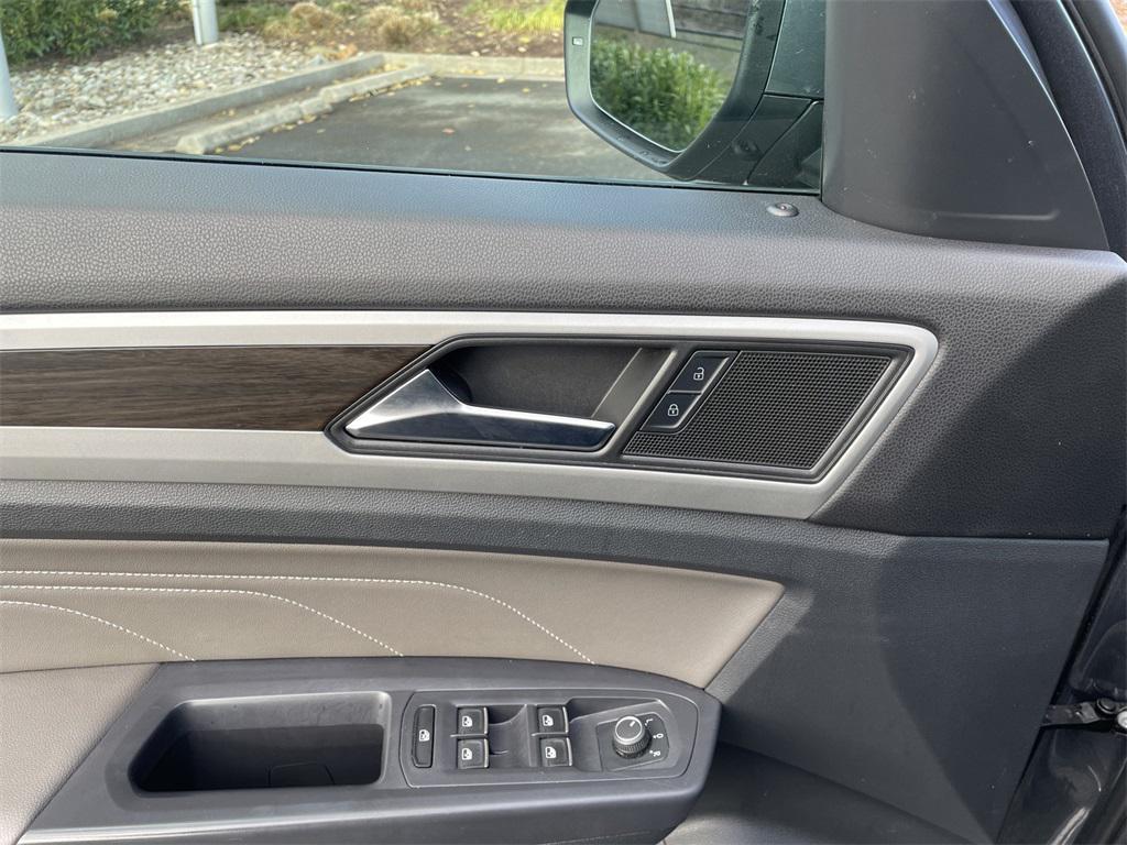 used 2021 Volkswagen Atlas car, priced at $24,595