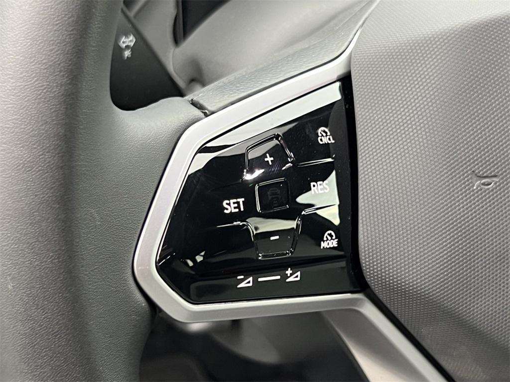 new 2025 Volkswagen ID.4 car, priced at $44,182