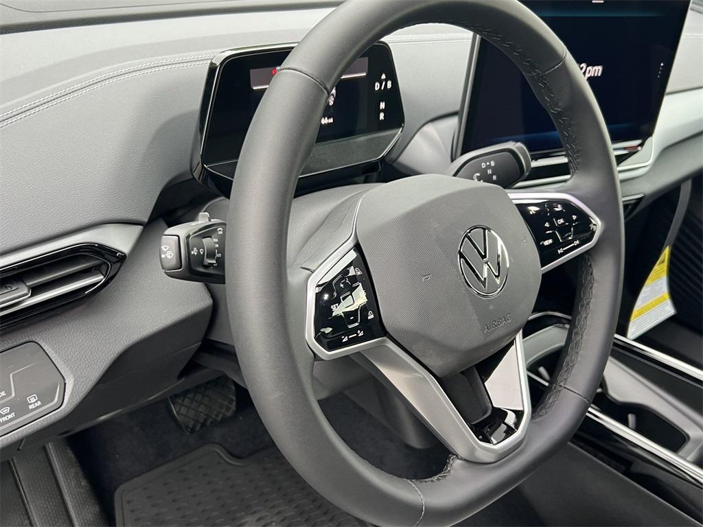 new 2025 Volkswagen ID.4 car, priced at $44,182