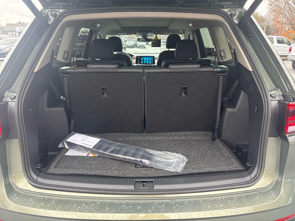 new 2026 Volkswagen Atlas car, priced at $44,953