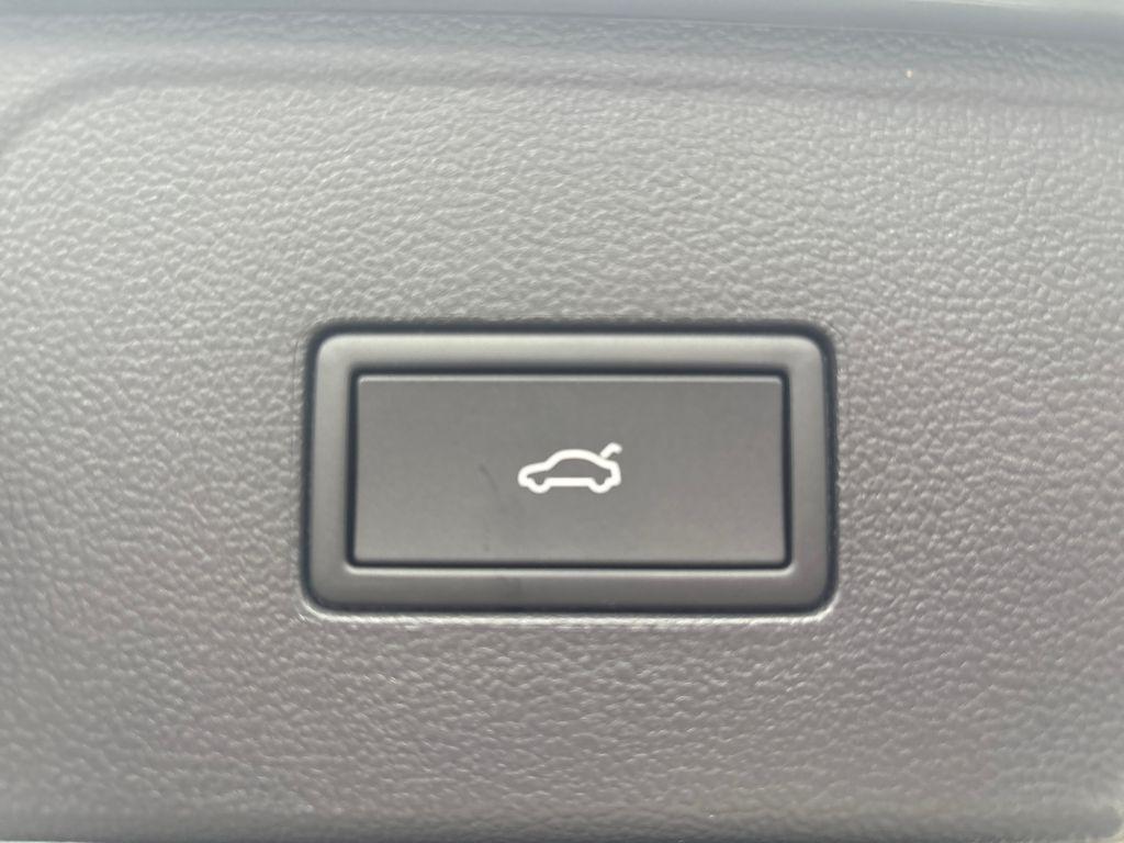 new 2026 Volkswagen Atlas car, priced at $44,953