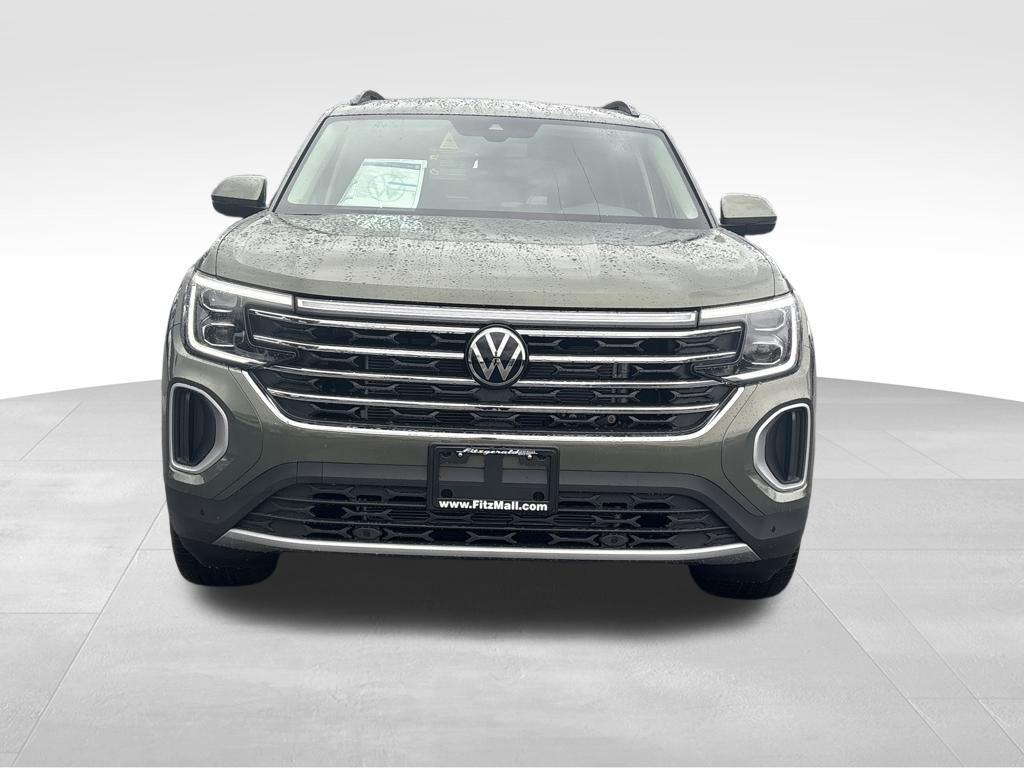 new 2026 Volkswagen Atlas car, priced at $44,953
