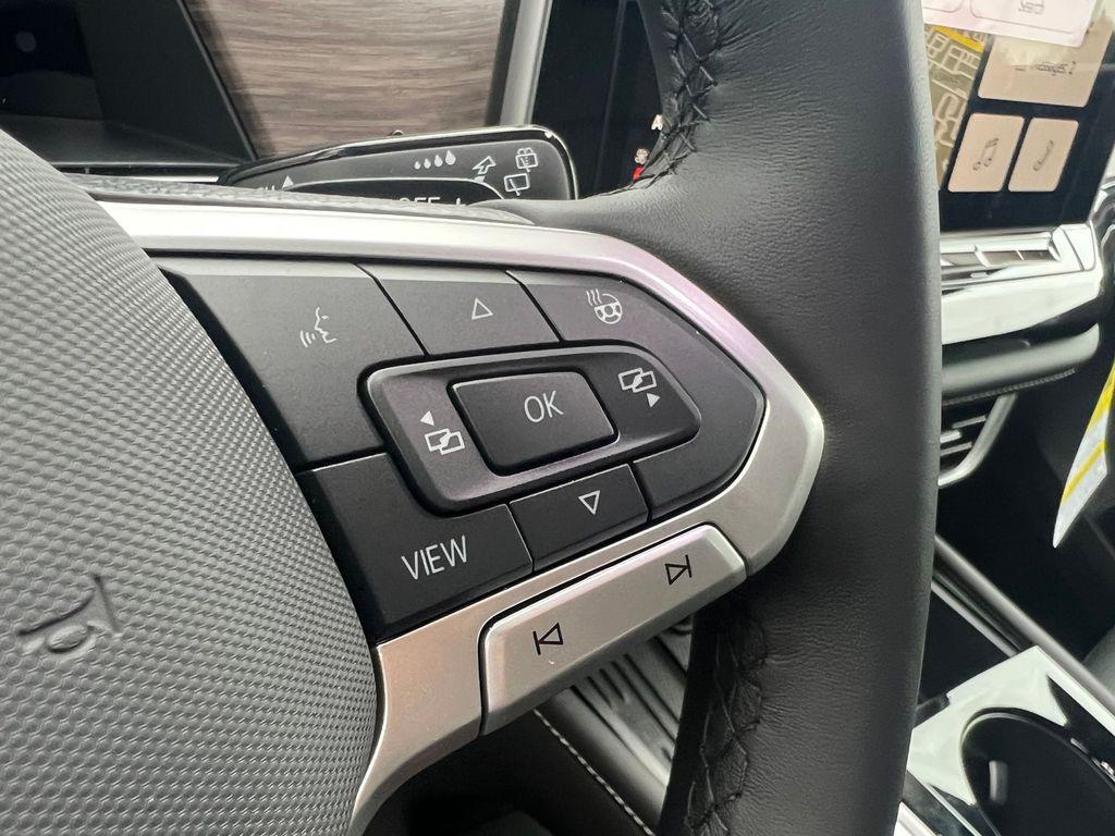 new 2025 Volkswagen Atlas car, priced at $46,913