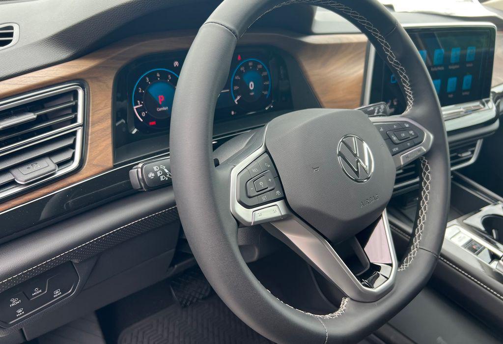 new 2025 Volkswagen Atlas car, priced at $41,118